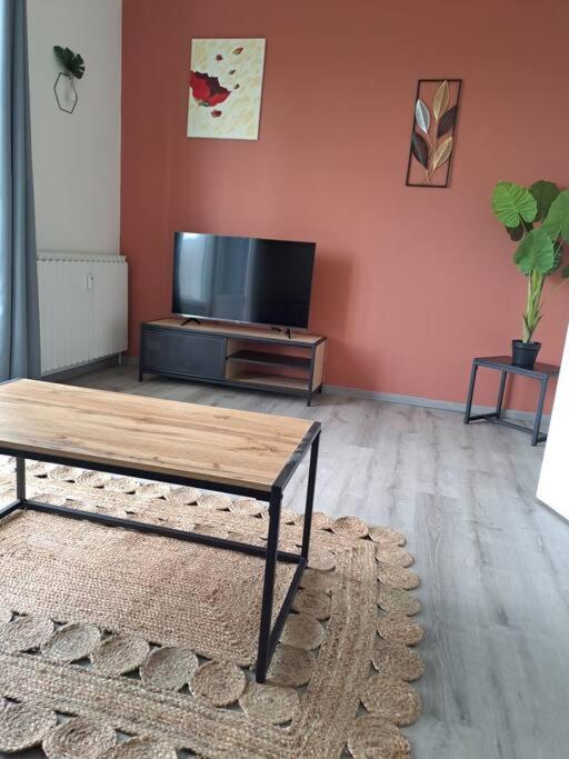 Agreable T2 Classe 3 Etoiles, Refait A Neuf, Dans Quartier Calme Rodez Exterior photo